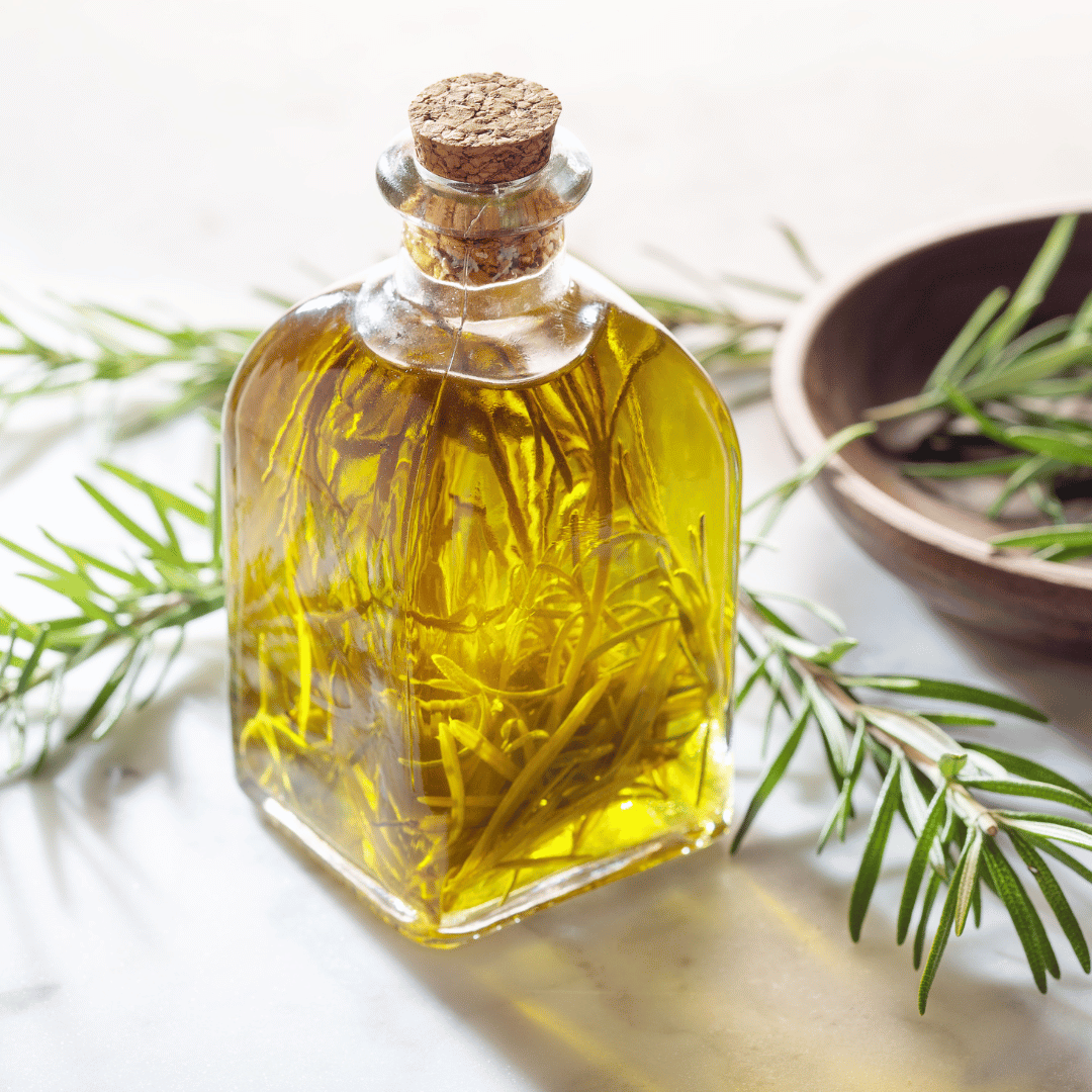 Les bienfaits du romarin pour les cheveux