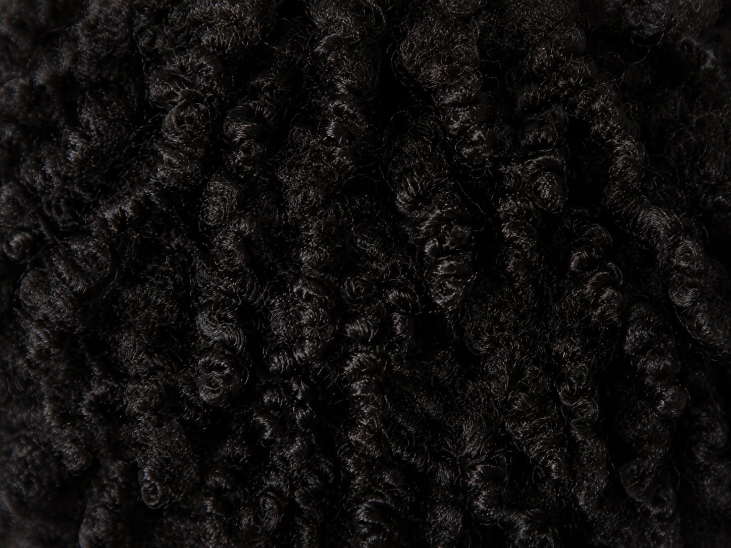 Cheveux frisés à crépus